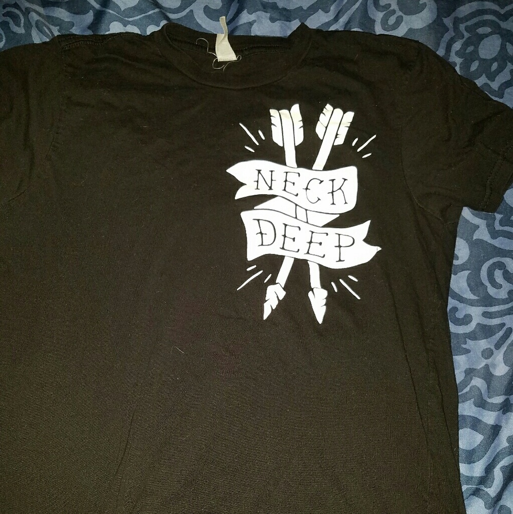 Neck deep men's small band shirt